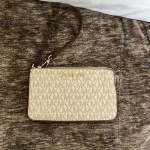 Michael Kors Wristlet